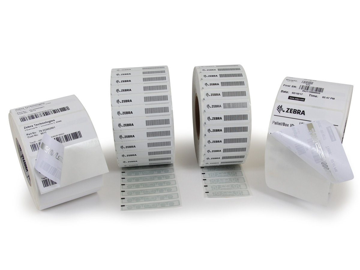 بطاقات وملصقات RFID